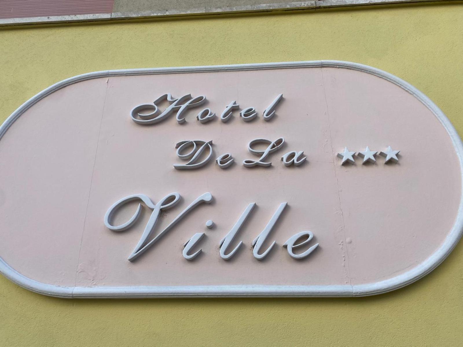 Hotel De La Ville ريميني المظهر الخارجي الصورة